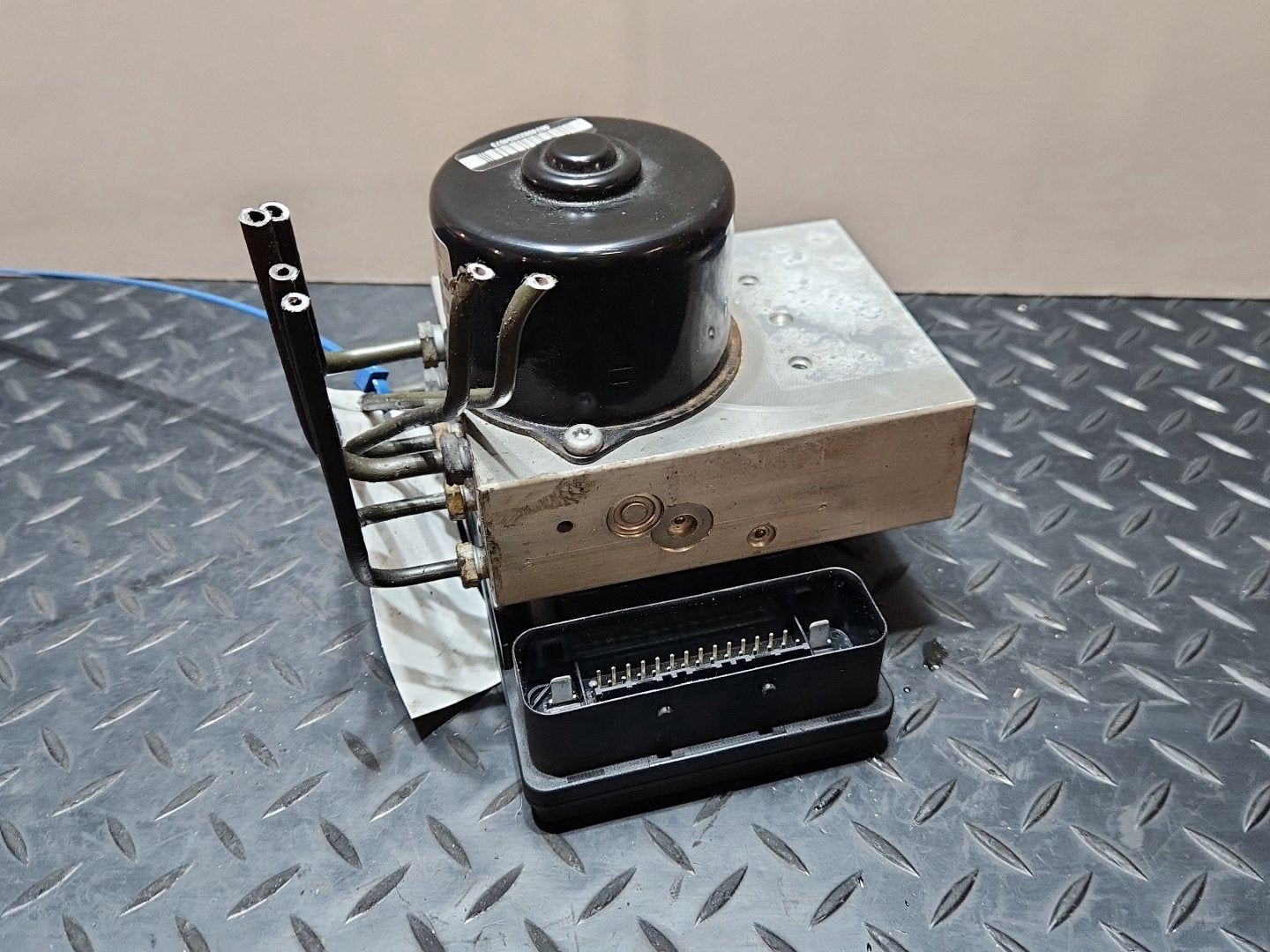 Mercedes-Benz CLC180 CLC-Class W203 Coupe Genuine ABS Pump Module A0064314812