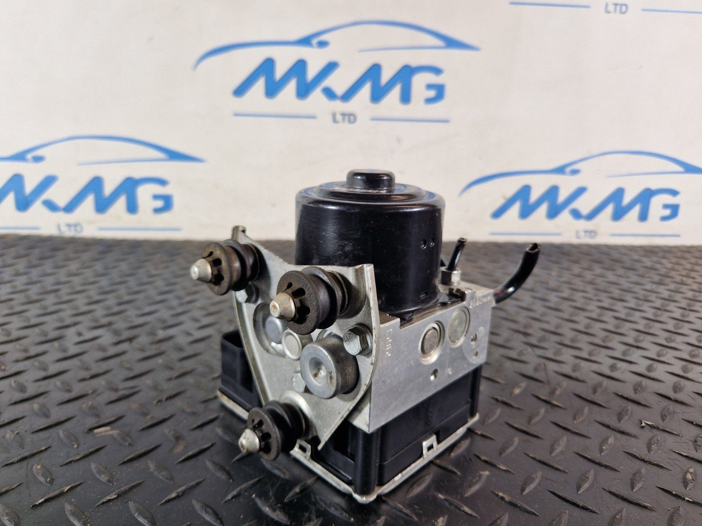 10-18 VW TOUAREG 7P GENUINE ABS PUMP CONTROL MODULE 7P0907379P