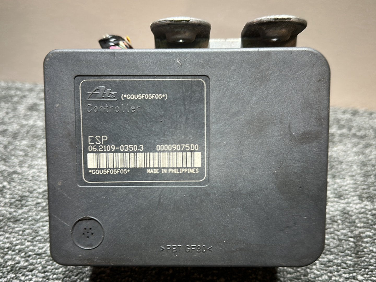 Honda CR-V MK2 (RD88) SUV Genuine ABS Pump Control Module Modulator