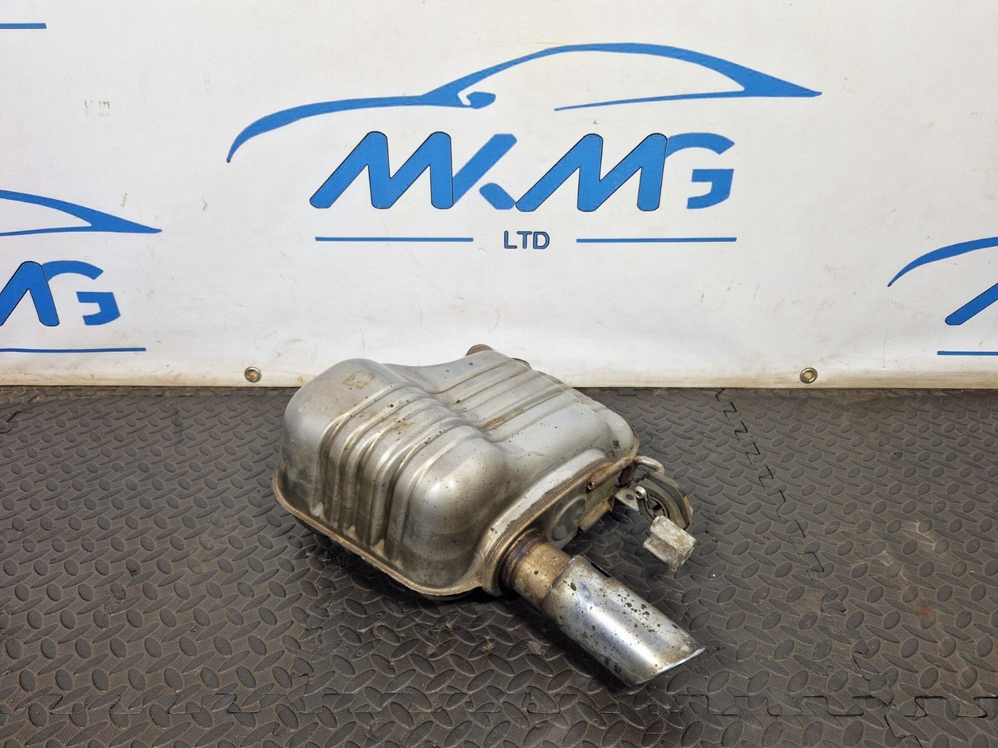 16-ON AUDI B9 REAR EXHAUST MUFFLER SILENCER 8K0253611K BY32021417CZ