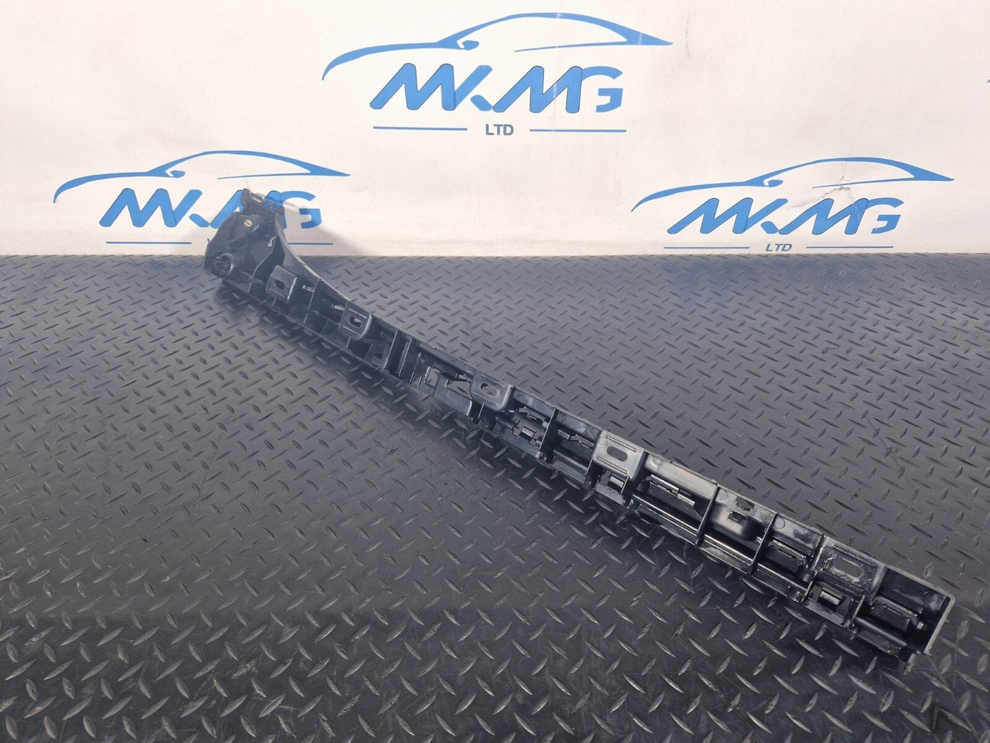 11-18 BMW 6 SERIES F06 SIDESKIRT BRACKET REAR LEFT PASSENGER SIDE 7276349