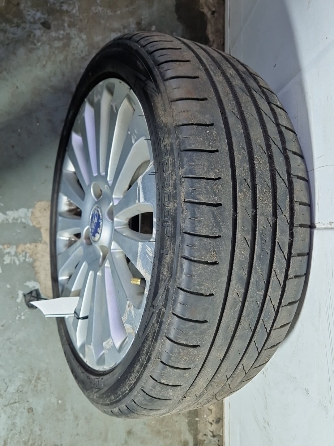 2009 Ford Fiesta MK7 Alloy Wheel with Tyre 195/45/16 ~5mm 8V21-1007-HA