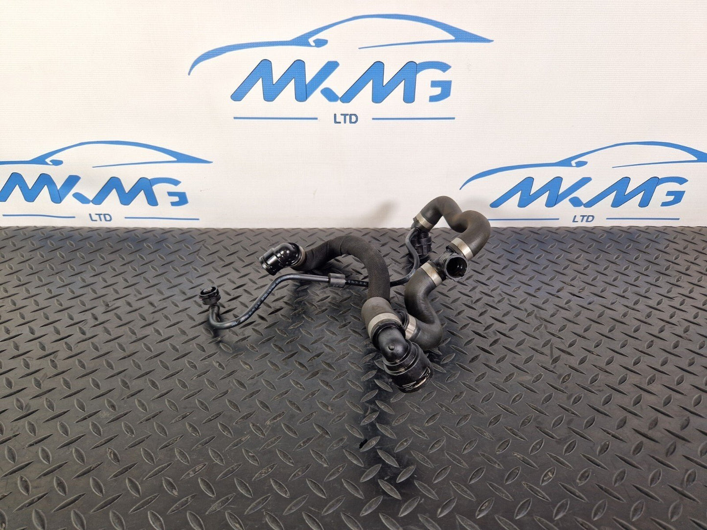 14-21 MERCEDES BENZ C300h W205 GENUINE CIRCULATION PUMP HEATING & COOLANT HOSES
