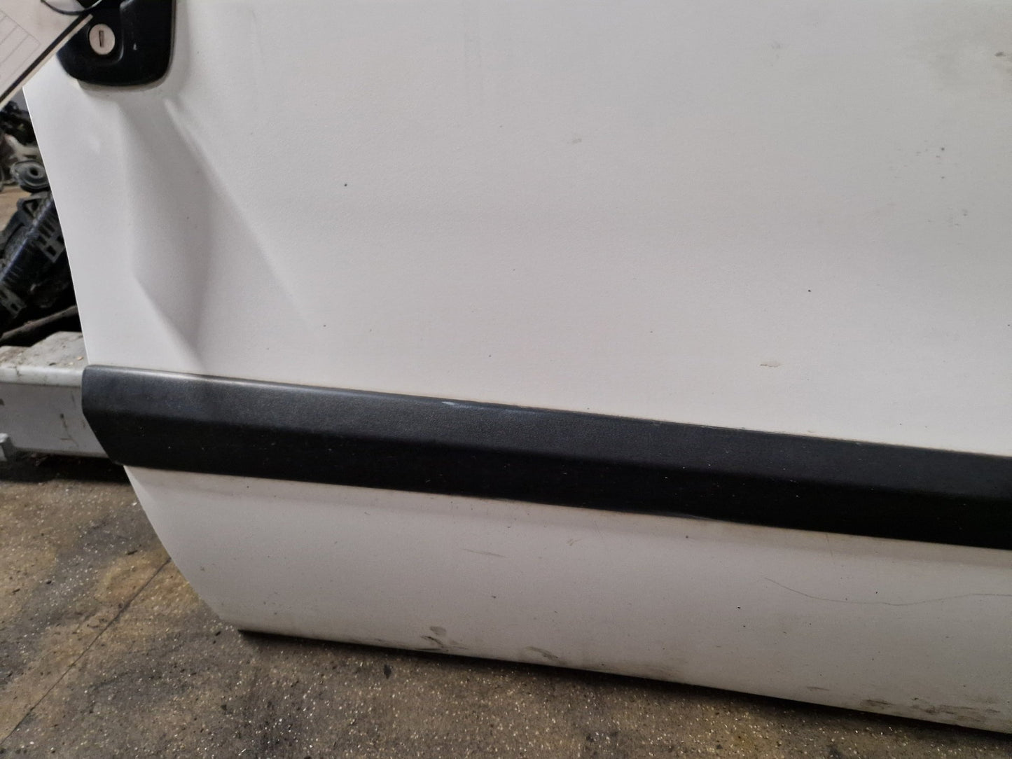 Fiat Doblo MK2 FL (263-1) Cargo Van Front Right OS Driver Complete Door in White