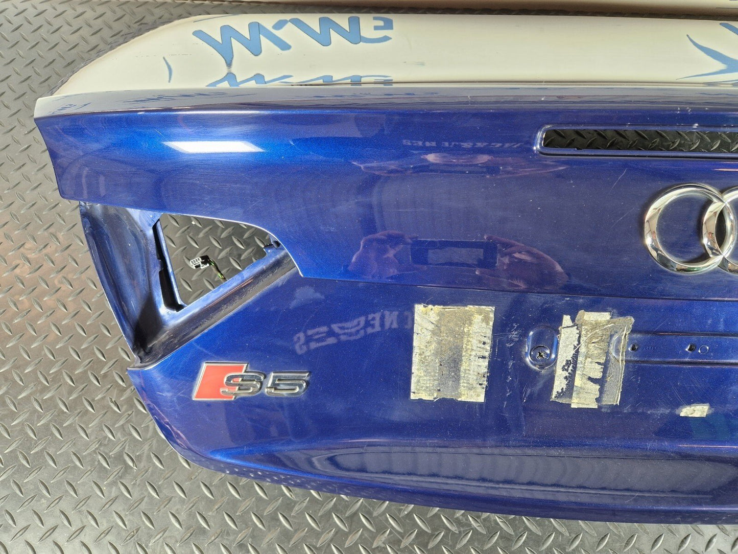 12-17 AUDI S5 CONVERTIBLE REAR TAILGATE BOOT LID IN BLUE LX5P 8F0827023D