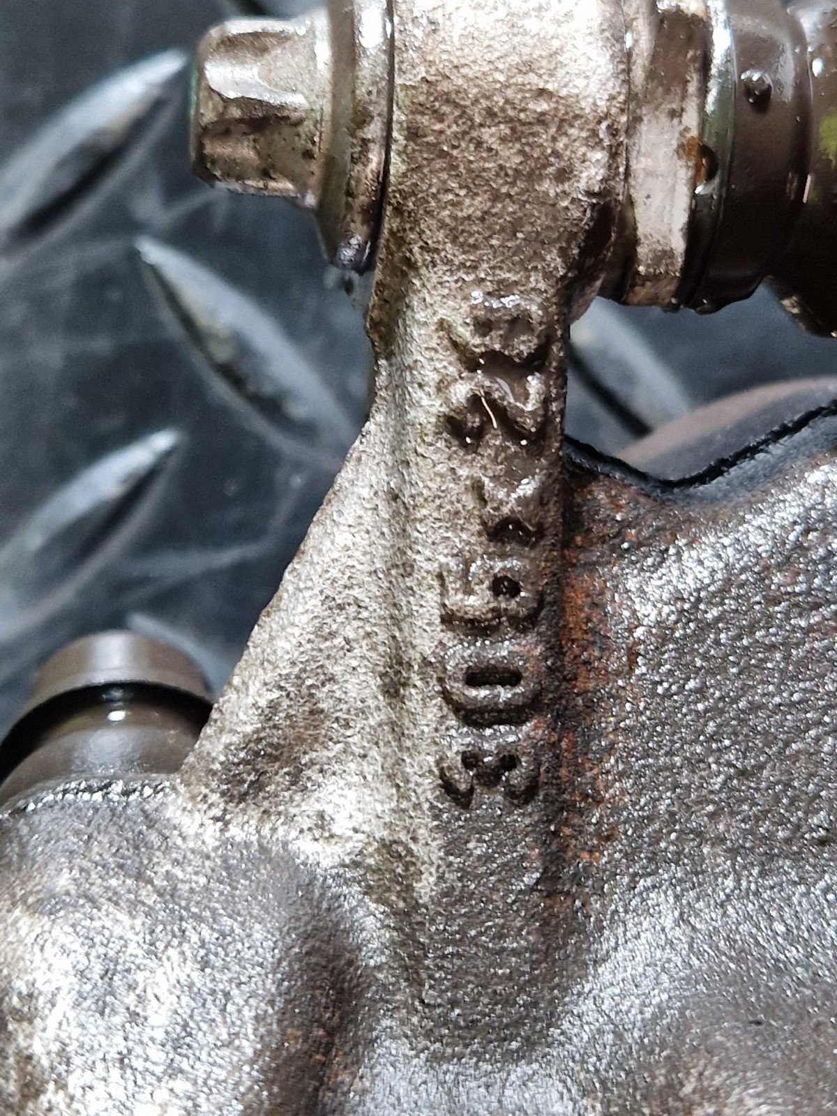 19-ON MERCEDES BENZ B CLASS W247 FRONT RIGHT SIDE BRAKE CALIPER A1774215200