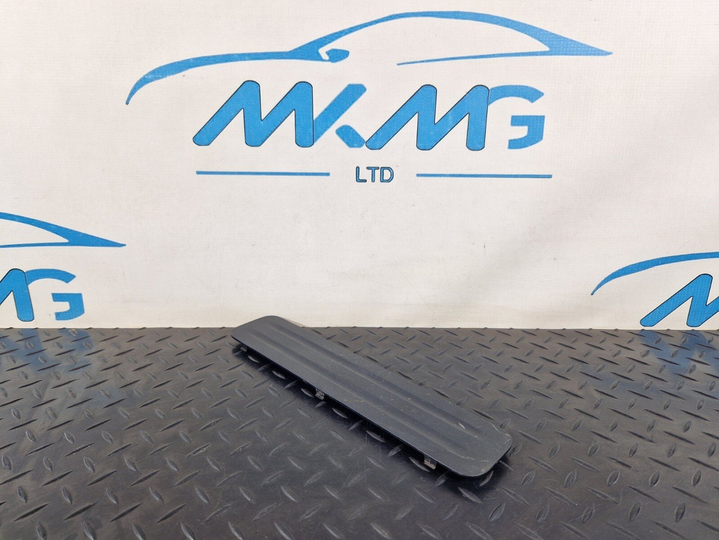 14-21 BMW 2 SERIES 218d GRAN TOURER F46 OEM FOOT REST TRIM COVER PANEL 7322168