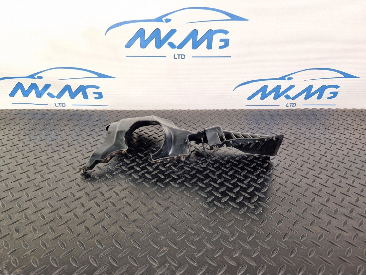 18-ON MERCEDES BENZ A CLASS W177 UNDERTRAY SUBFRAME TRIM SHIELD A2475240100