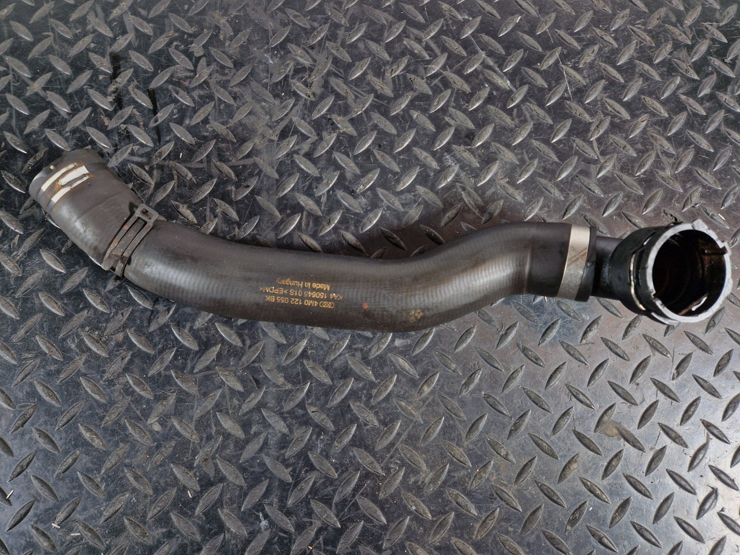 16-20 AUDI Q7 4M GENUINE OEM ENGINE COOLANT PIPE HOSE 4M0122055BK