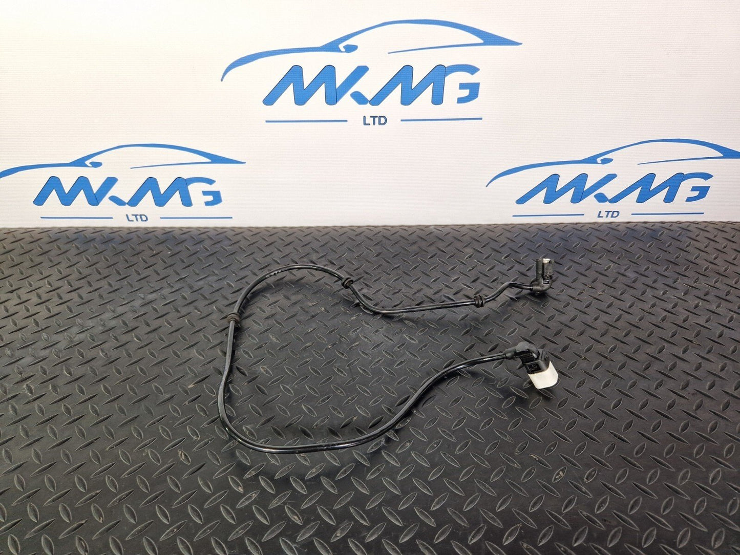 14-21 MERCEDES BENZ C220d W205 REAR LEFT BRAKE PAD WEAR SENSOR A2055404106