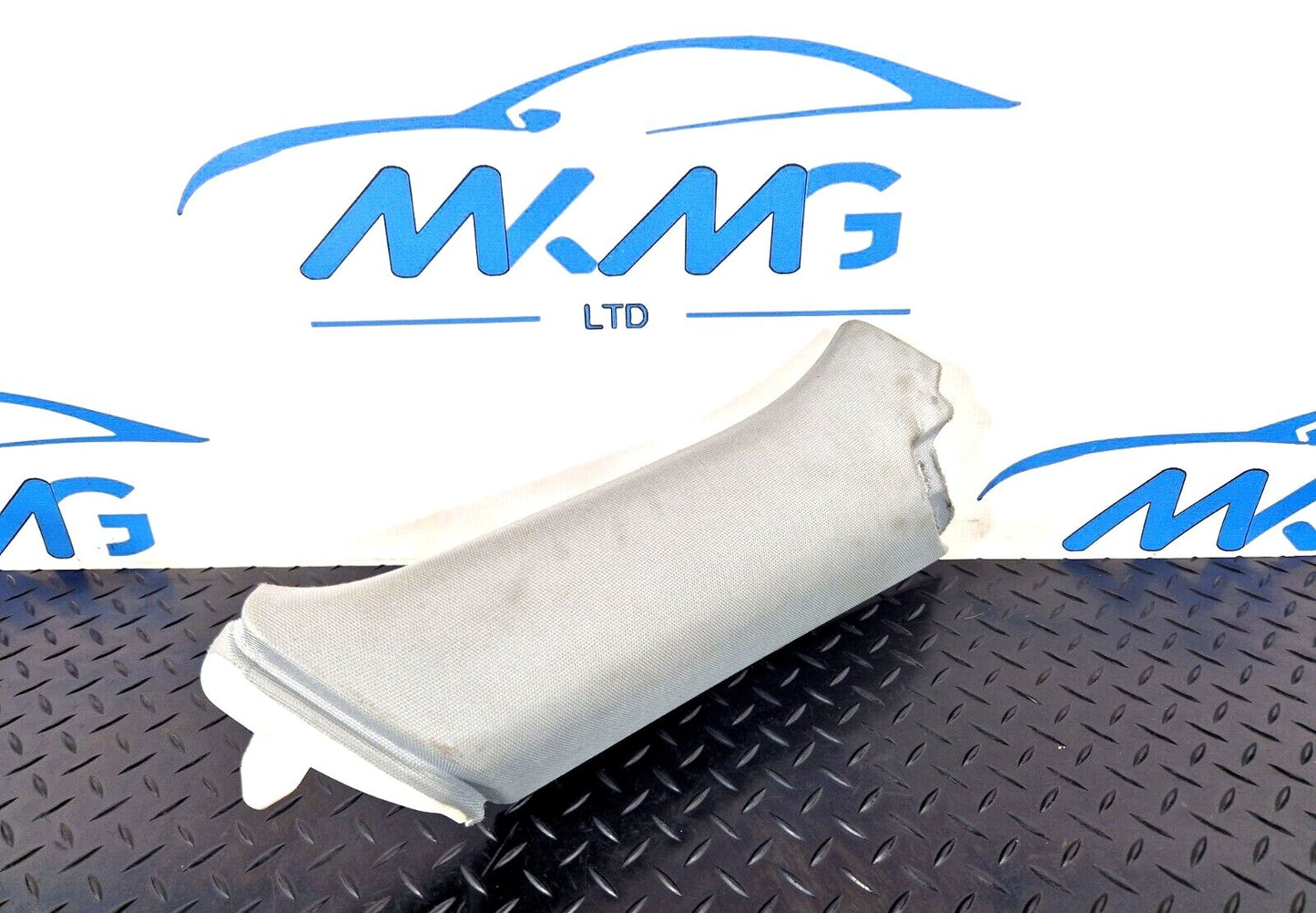 16-19 AUDI A4 B9 GENUINE REAR LEFT SIDE UPPER C-PILLAR TRIM COVER 8W9867287A