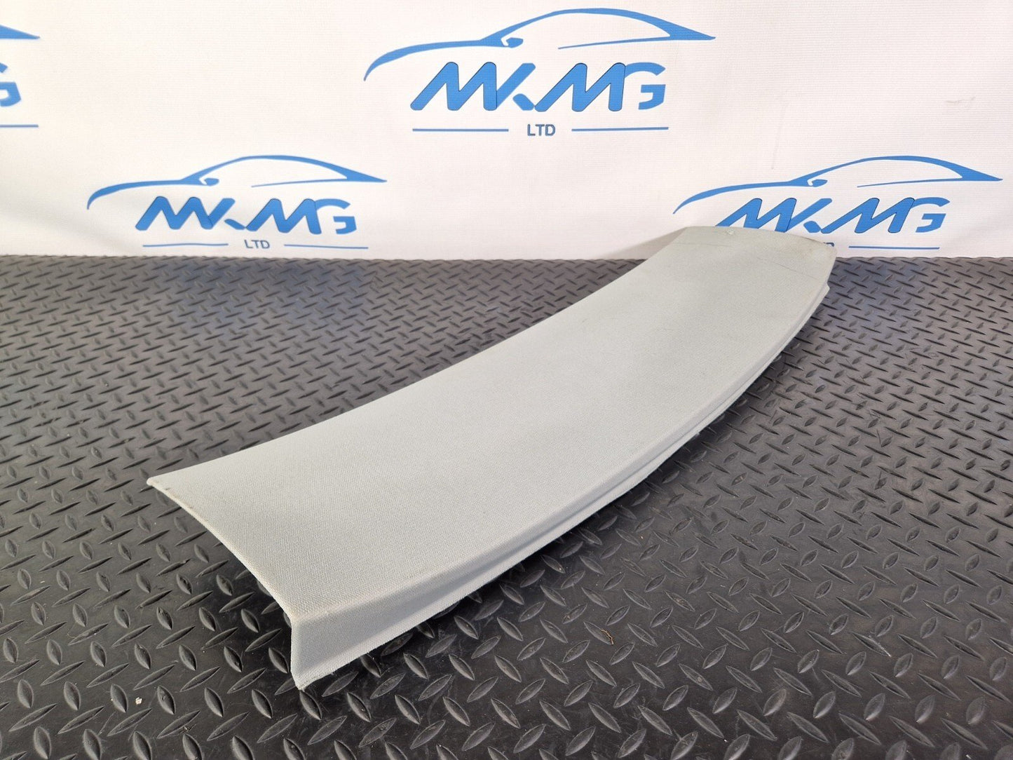 12-18 AUDI A6 C7 GENUINE REAR ROOF TRIM 4G9867839