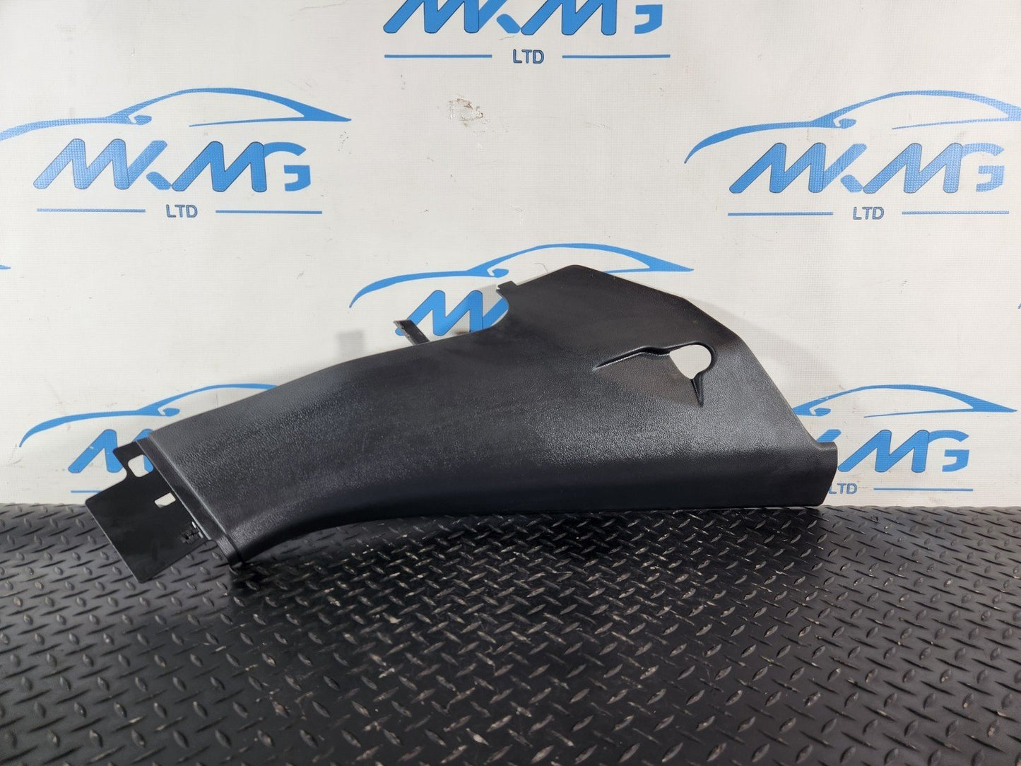 10-18 VW TOUAREG 7P RIGHT DRIVER SIDE REAR INTERIOR TRIM COVER 7P0867766