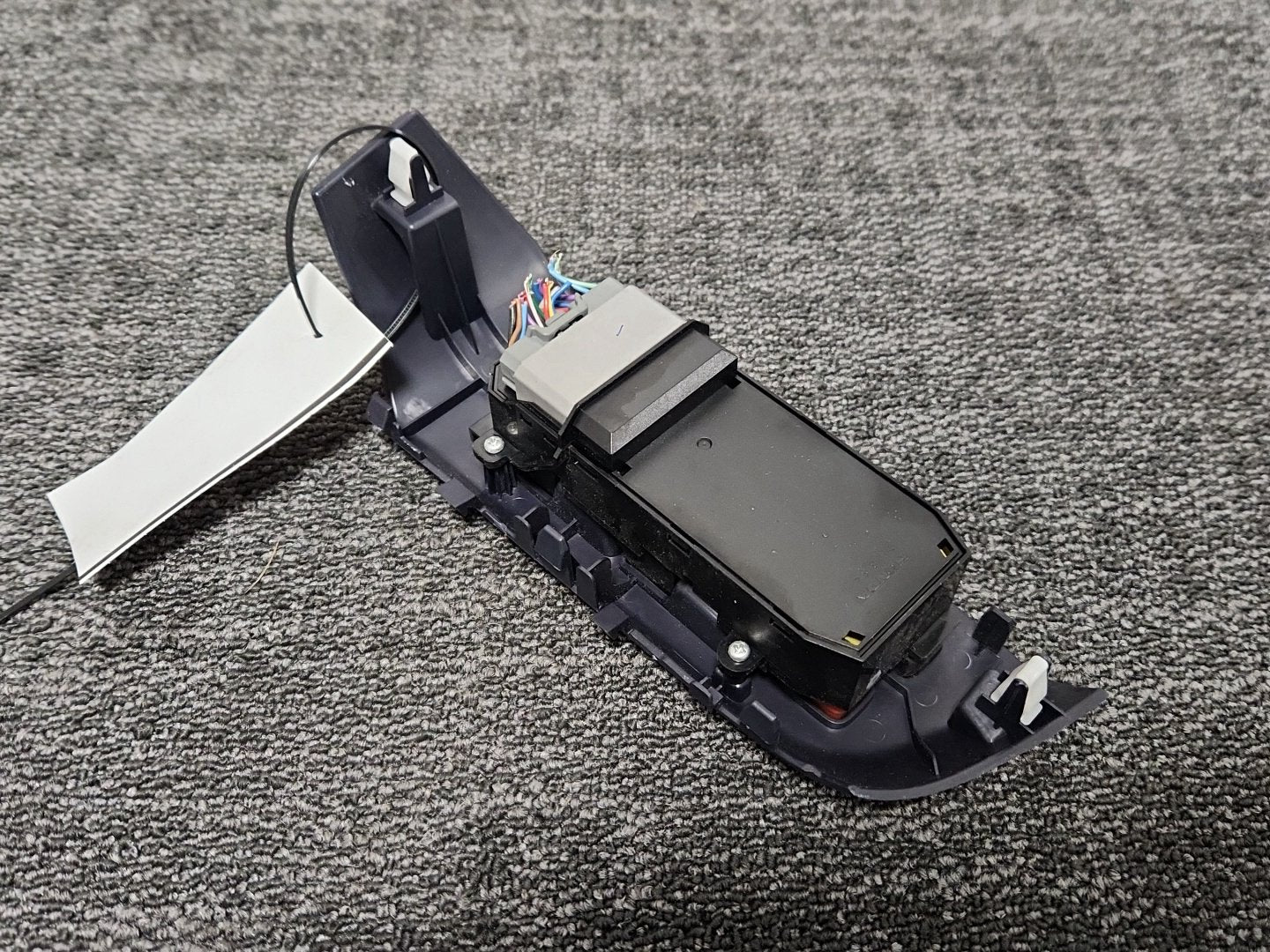 Honda Insight MK2 (ZE2) Hatchback Front Right Window Switch Trim C8H-HY4-E1