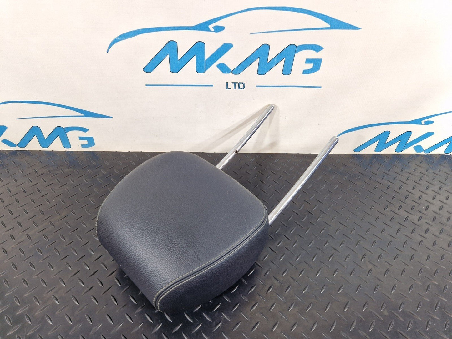 18-ON MERCEDES BENZ A CLASS W177 GENUINE FRONT SEAT HEADREST FITS LEFT & RIGHT