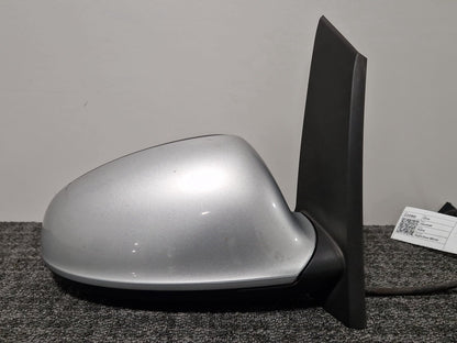 Vauxhall Astra MK6 (J) (A3400) Hatchback Genuine Front Right Door Wing Mirror