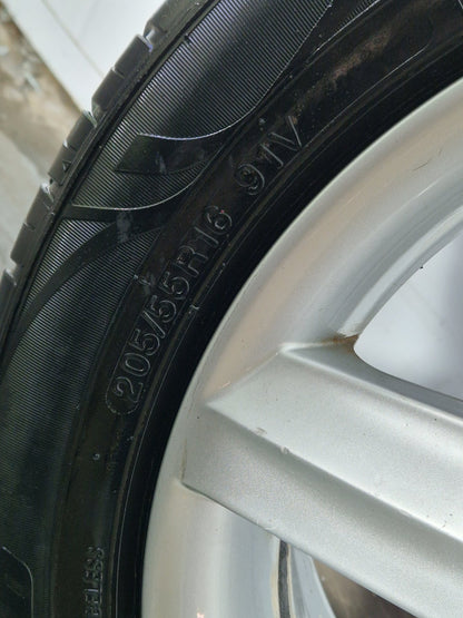 Seat Leon MK2 16" Alloy Wheel with Tyre 205/55/16 ~6mm 5P0601025K