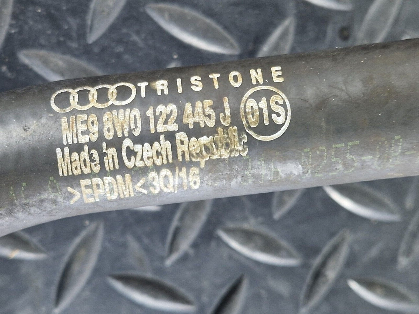 16-19 AUDI A4 AVANT B9 S-LINE OEM ENGINE WATER COOLANT PIPE HOSE 8W0122445J