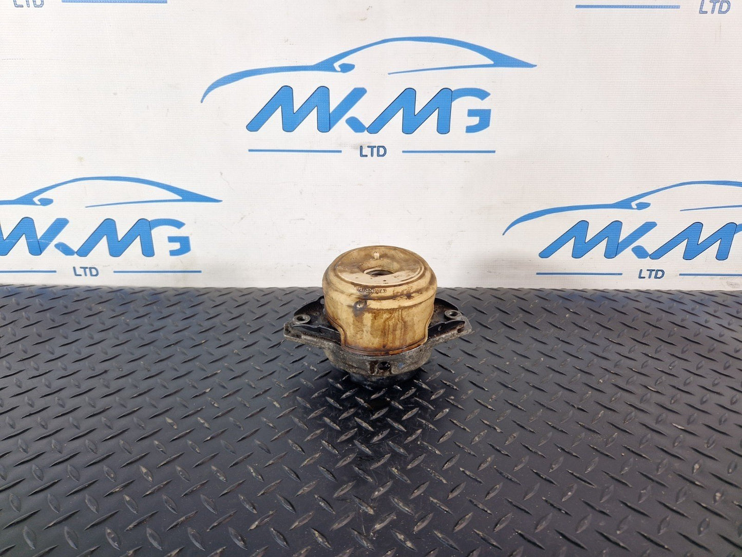 16-19 MERCEDES BENZ GLE W166 RIGHT O/S SIDE ENGINE MOUNT A1662405917