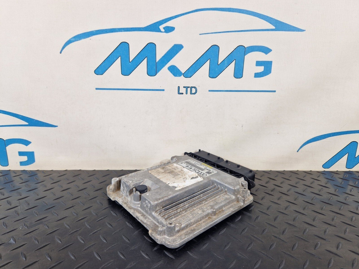12-18 AUDI A6 C7 GENUINE OEM ENGINE CONTROL UNIT ECU 4G1907401