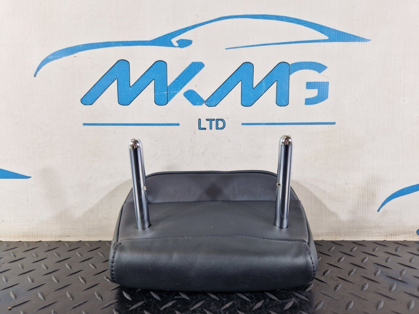 12-18 AUDI A6 C7 REAR SEAT MIDDLE CENTRE HEADREST BLACK LEATHER 4G0885975C