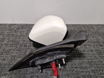 Honda CR-Z MK1 (ZF13) Coupe Front Left N/S Door Wing Mirror in White NH-624P