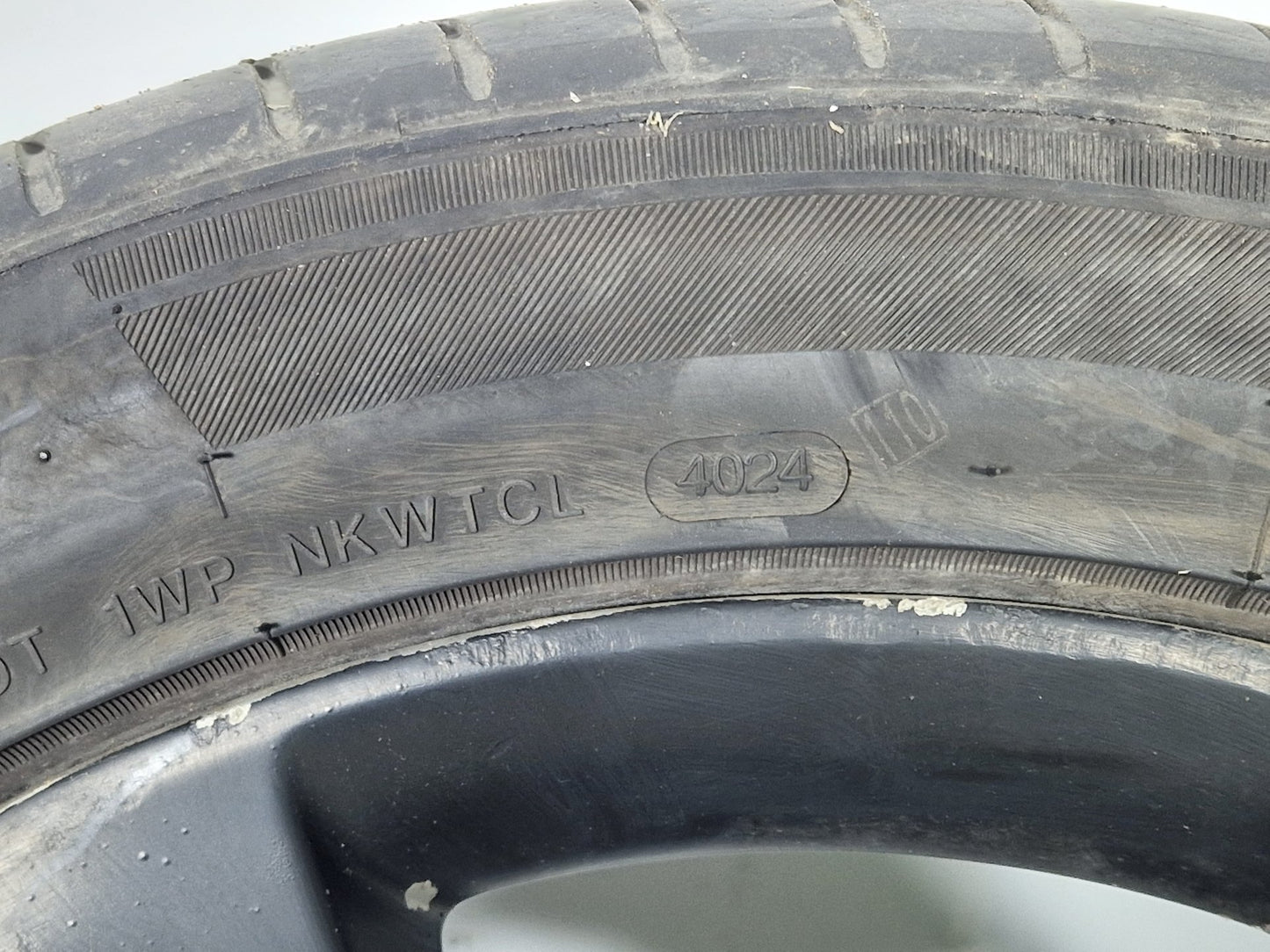 Vauxhall Astra MK6 17" Alloy Wheel with Tyre 5mm 215/50/17 0P042K5