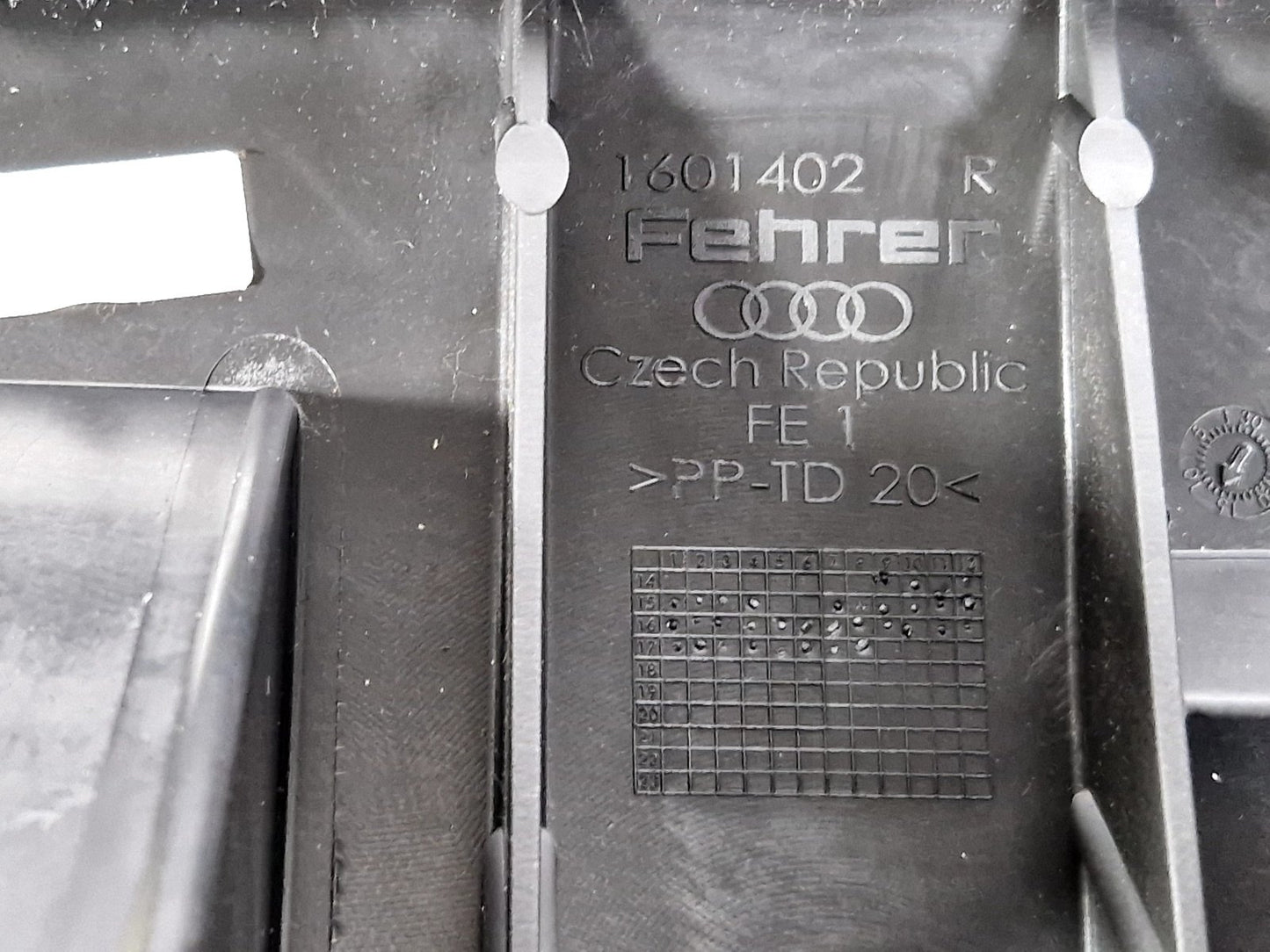 16-23 AUDI A5 F5 S-LINE REAR RIGHT O/S/R SEAT LEATHER BLACK BOLSTER 8W0885704AJ