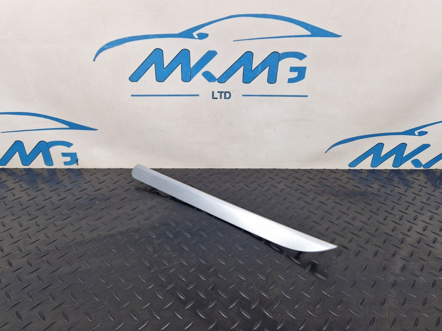 12-17 AUDI S5 CONVERTIBLE GENUINE OEM REAR RIGHT UPPER TRIM STRIP 8F0867420