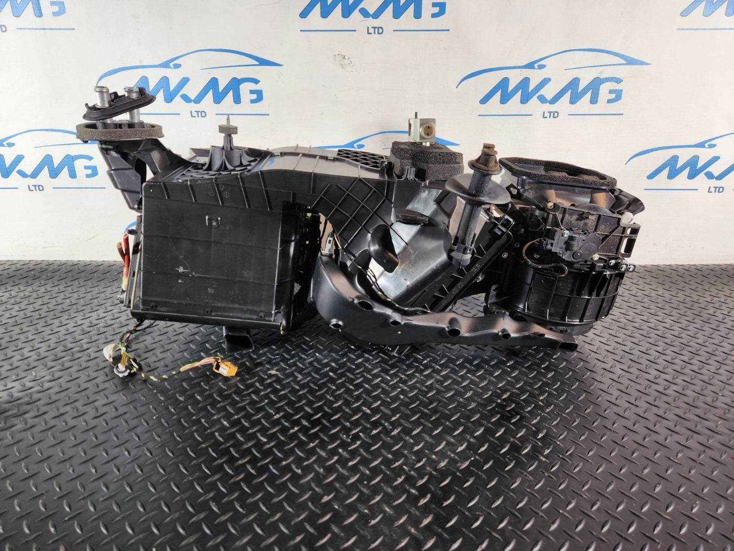 10-18 VW TOUAREG 7P GENUINE HEATER MATRIX BOX 7P2820005K 7P0820679A 7P0963235