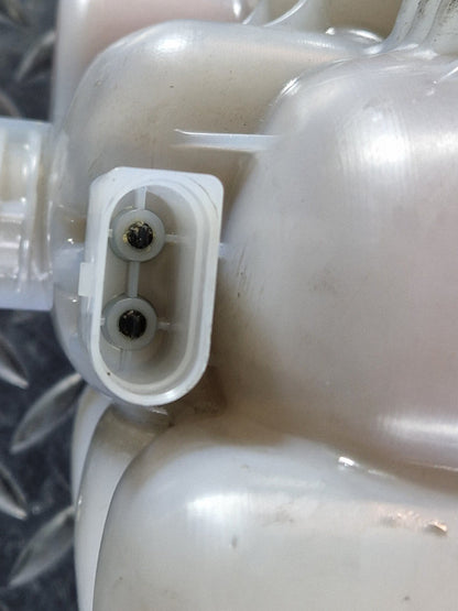 16-19 AUDI A4 AVANT B9 S-LINE OEM COOLANT EXPANSION BOTTLE 8W2121405G