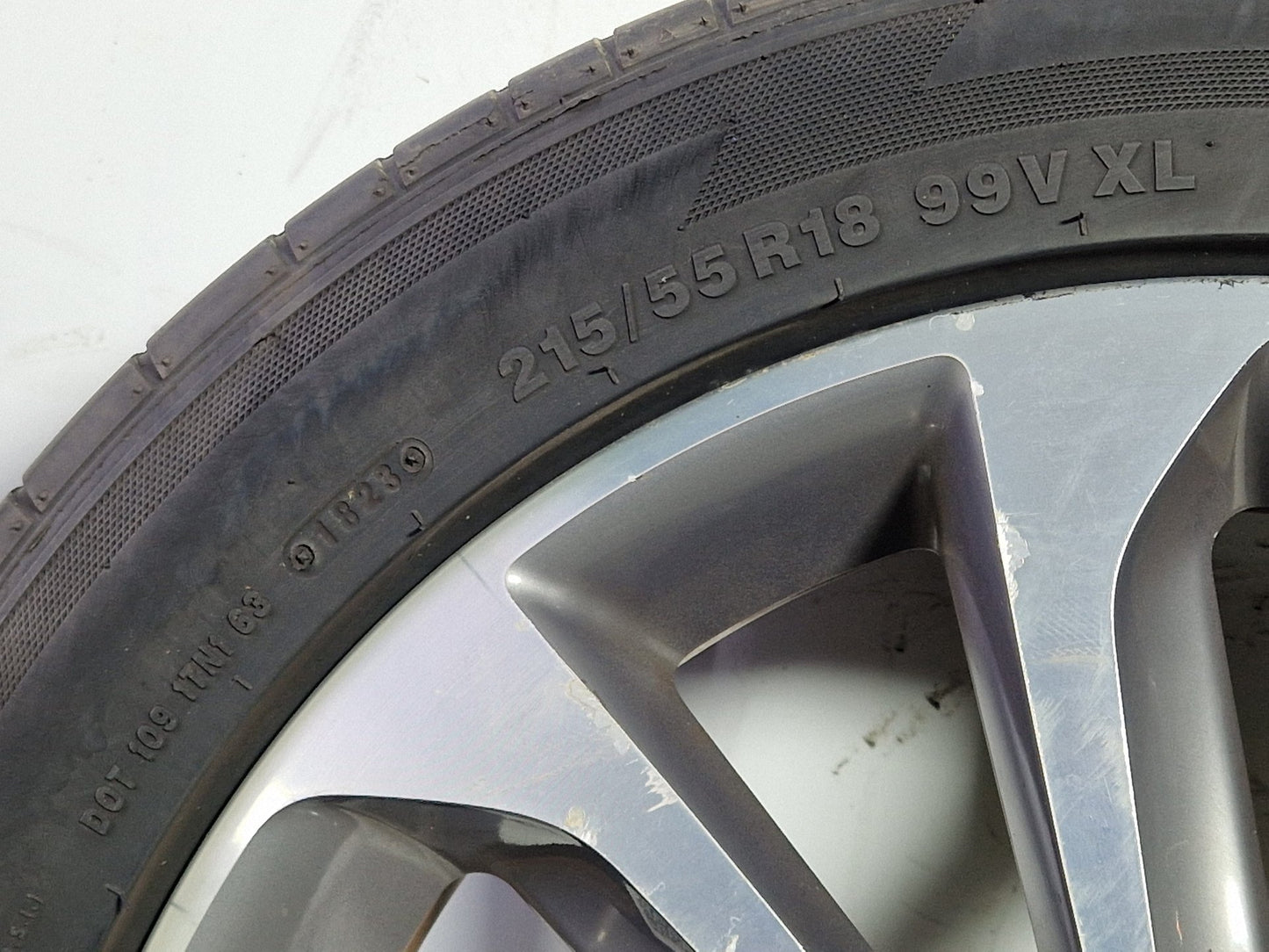 Nissan Qashqai+2 MK1 FL (J10) 18" Alloy Wheel with Tyre 215/55/18 ~4mm