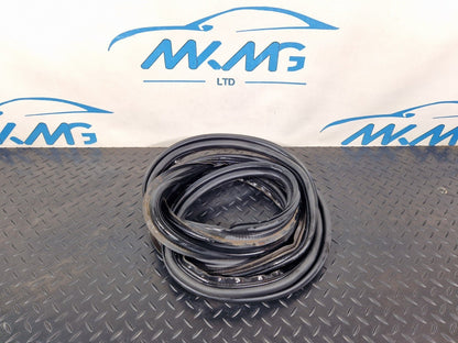 14-21 MERCEDES BENZ C200 W205 GENUINE TRUNK RUBBER SEAL A2057505700