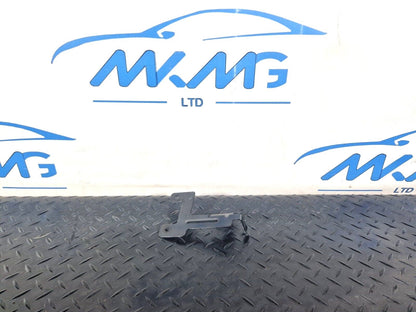 19-ON MERCEDES BENZ CLA C118 GENUINE EXTERIOR BRACKET A2475011000