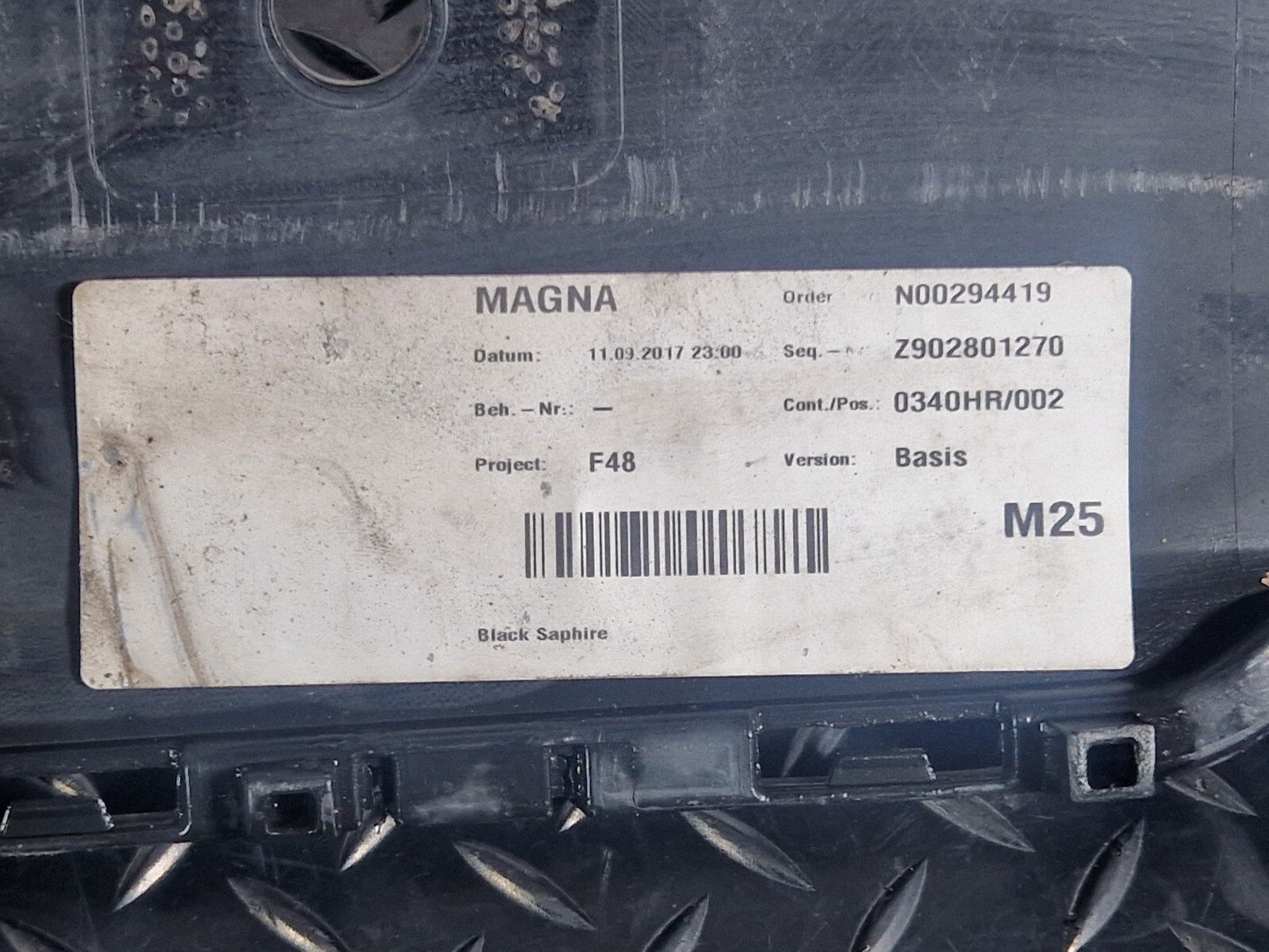 16-22 BMW X1 F48 GENUINE REAR BUMPER IN BLACK 73552713