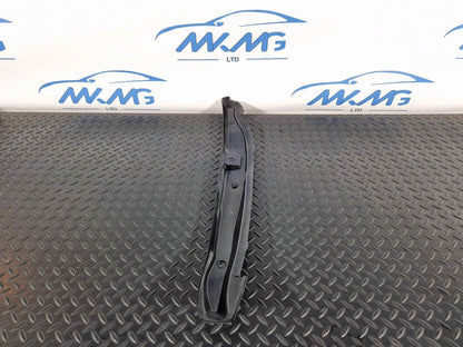 19-ON MERCEDES BENZ B CLASS W247 OEM FRONT RIGHT FENDER GAP COVER A2478890500