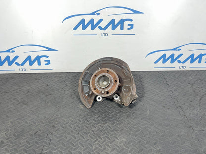 12-18 MERCEDES A B CLA W176 W246 C117 GENUINE REAR RIGHT SIDE WHEEL HUB A2460406