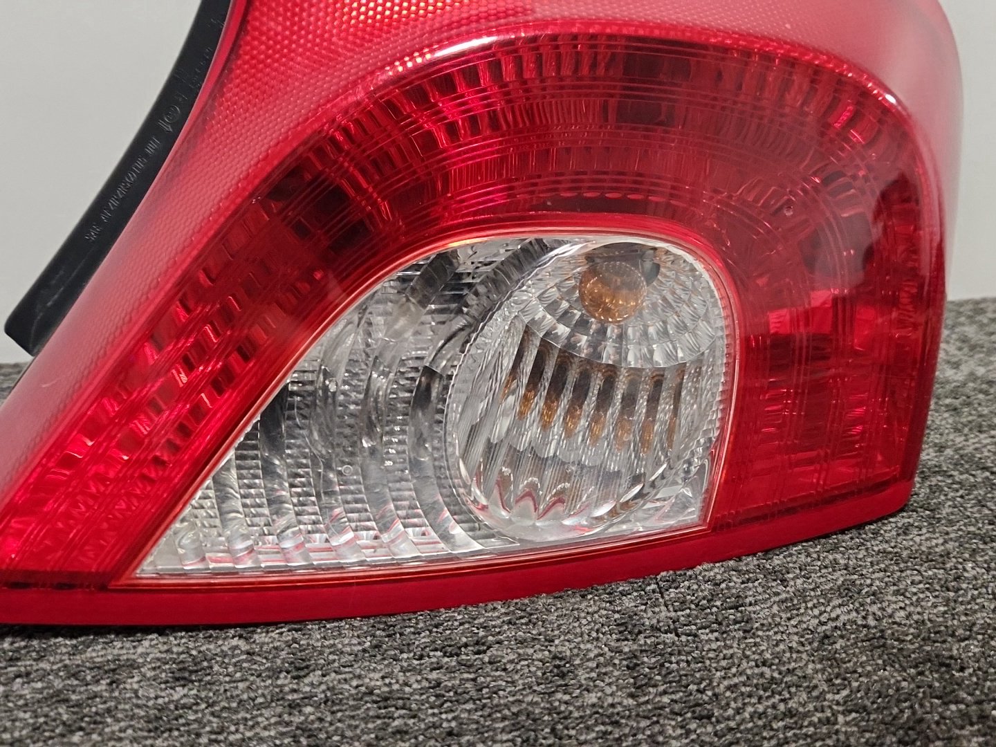 2011 Volvo C30 MK1 FL (MK) (533) Genuine Rear Right O/S Tail Light 31213914