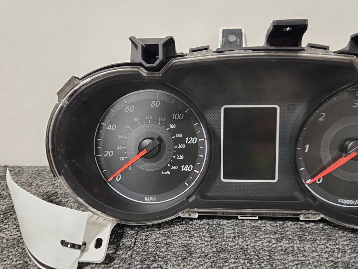 Mitsubishi Lancer MK5 (CX8A) Hatchback Genuine Instrument Cluster 8100B126A