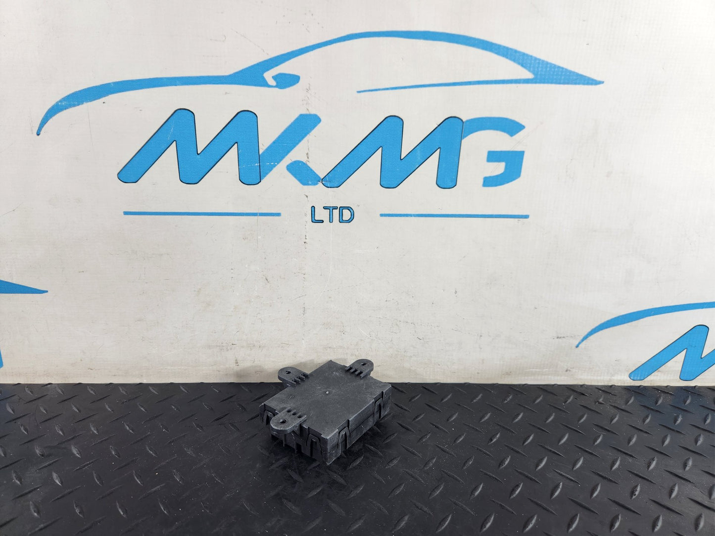 Land Rover Range Rover Evoque SUV Rear Right Door Control Unit J8A214D620CC
