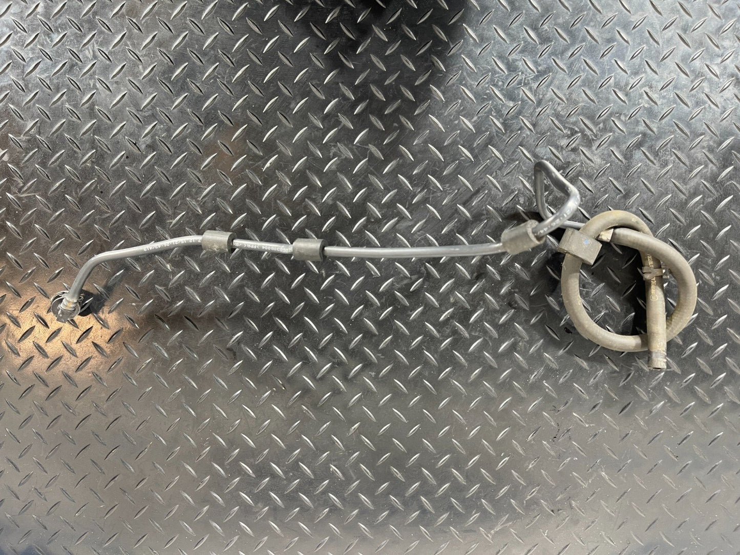 14-21 MERCEDES BENZ C350e W205 WINDOW WASHER HOSE PIPE A2058308004