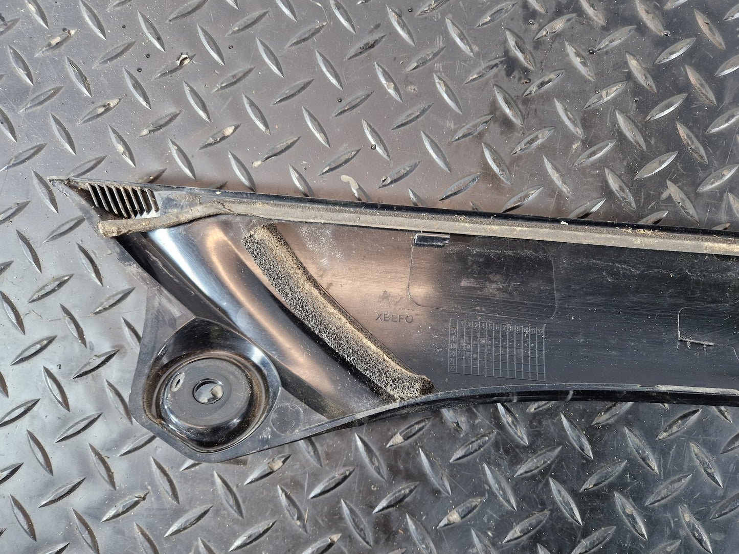 Range Rover Evoque L551 Front Right O/S Genuine Exterior Moulding K8D2-025A52-AC