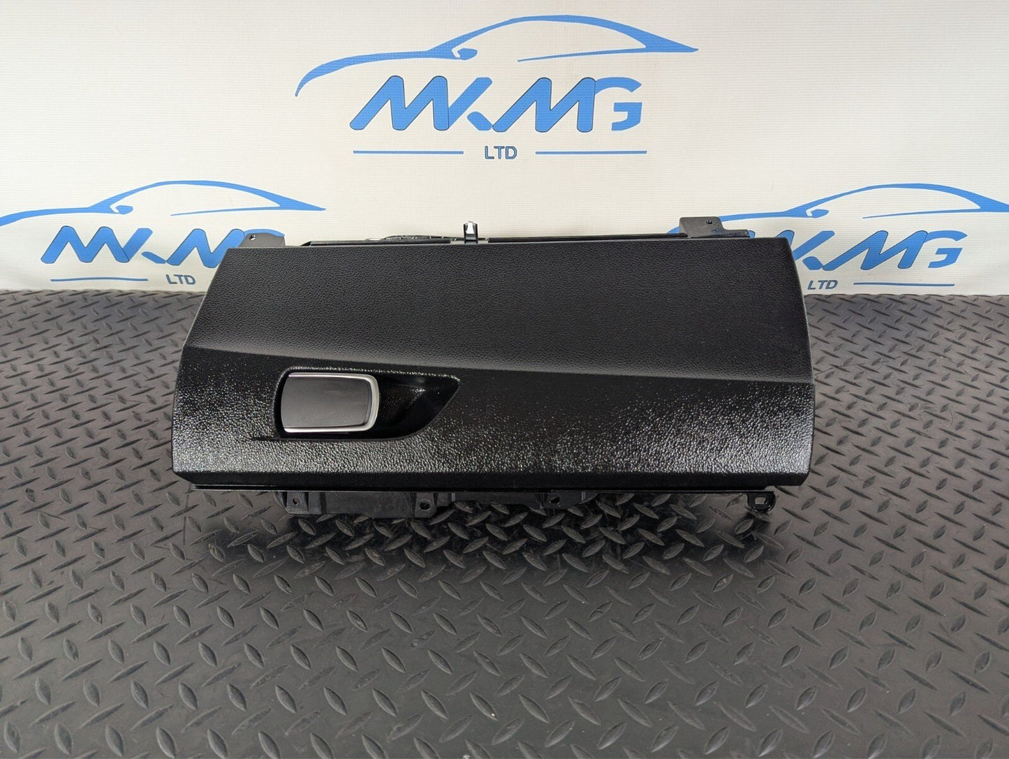 BMW 2 SERIES F22 M SPORT GENUINE DASHBOARD GLOVEBOX STORAGE COMPARTMENT 9227250