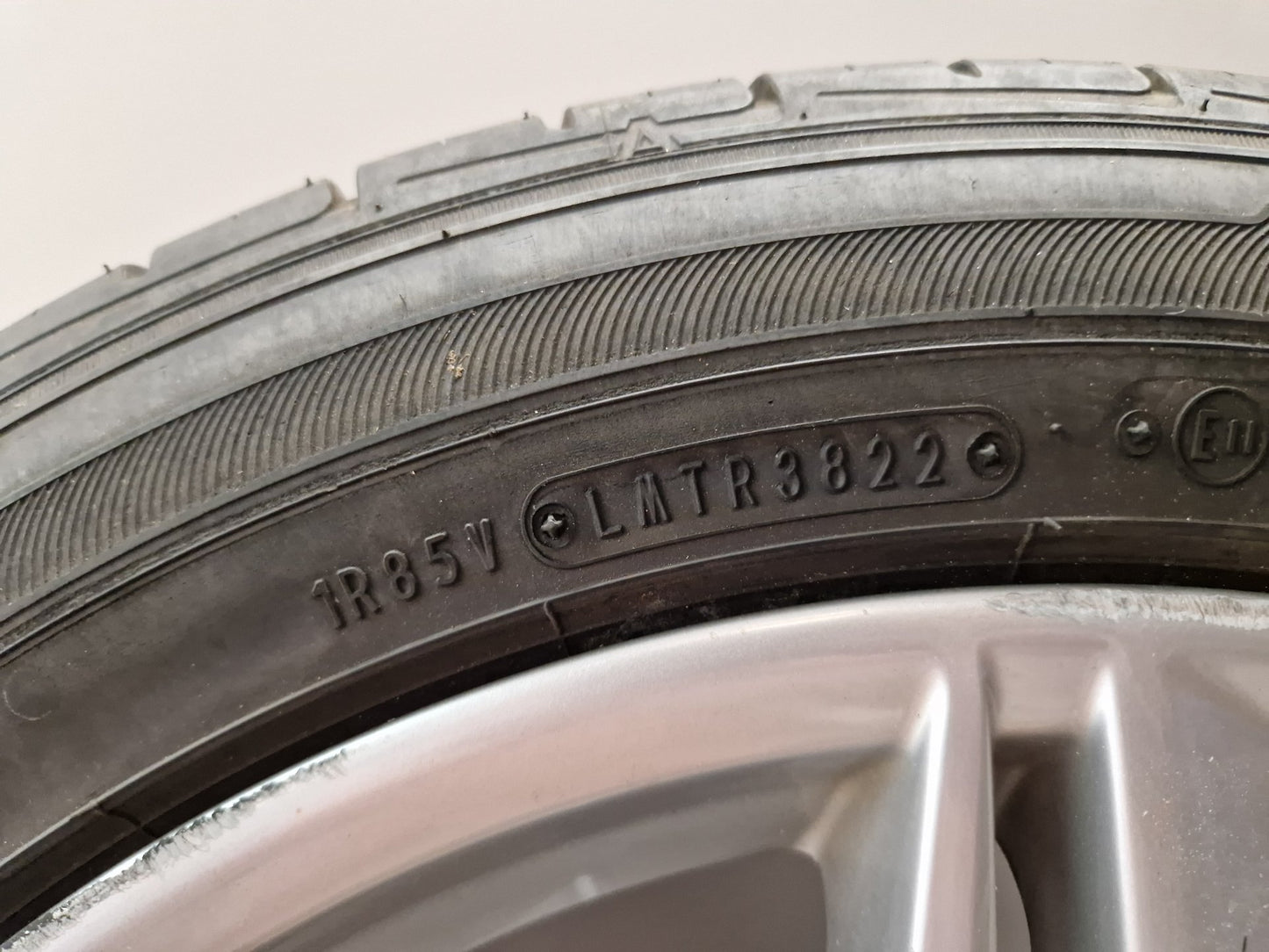 Audi A5 S-Line 18" Alloy Wheel with Tyre 235/50/18 8W0601025DE ~5mm