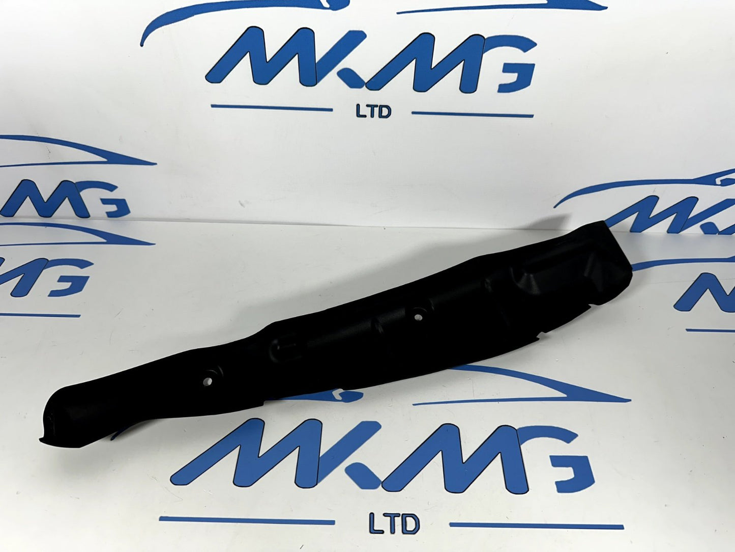 16-19 AUDI A4 B9 SALOON GENUINE FRONT RIGHT WING FILLER INSULATOR 8W0821112