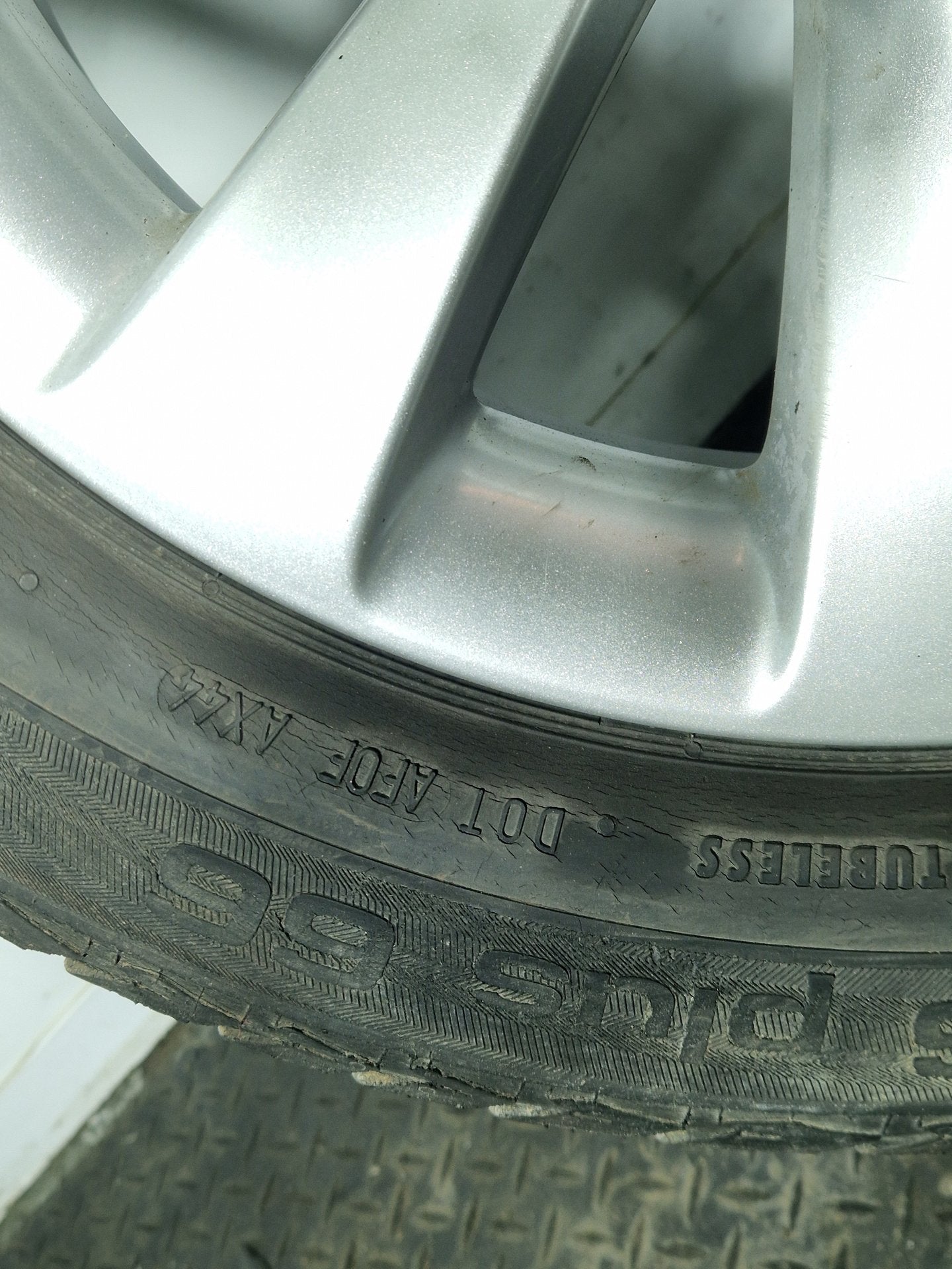 Vauxhall Meriva MK2 16" Alloy Wheel with Tyre 3mm 205/55/16