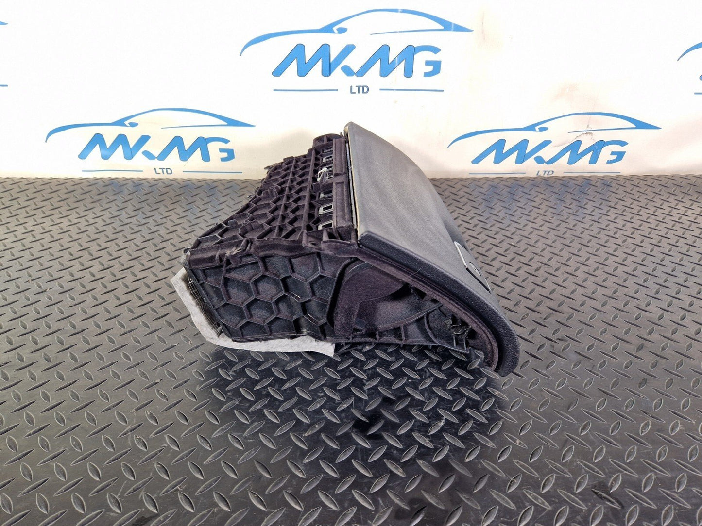 12-18 BMW 3 SERIES F30 LCI GLOVE BOX STORAGE COMPARTMENT 72758410 7227250