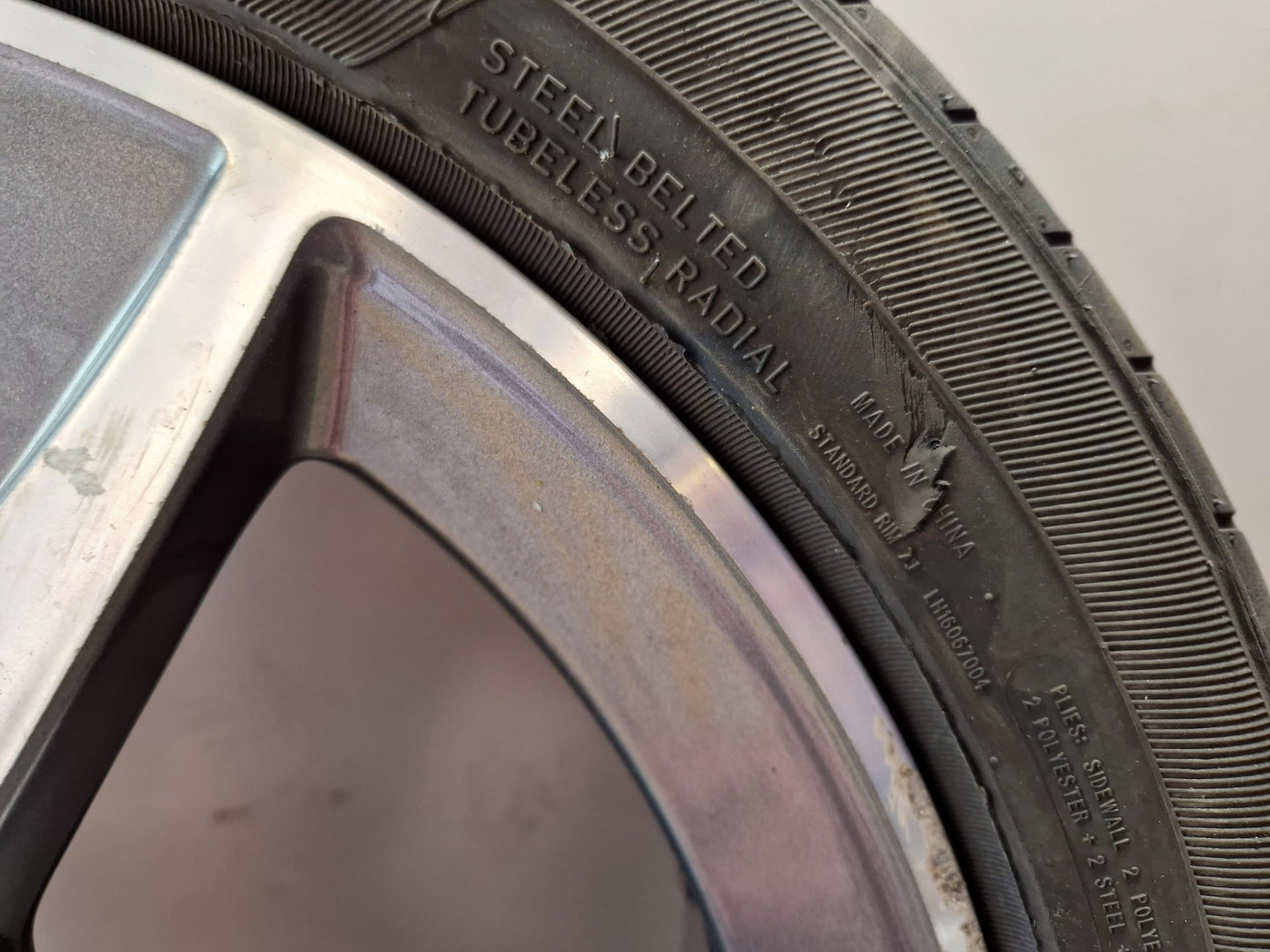 Mercedes-Benz C-Class W205 17" Alloy Wheel with Tyre 225/50/17 ~2mm A2054010800