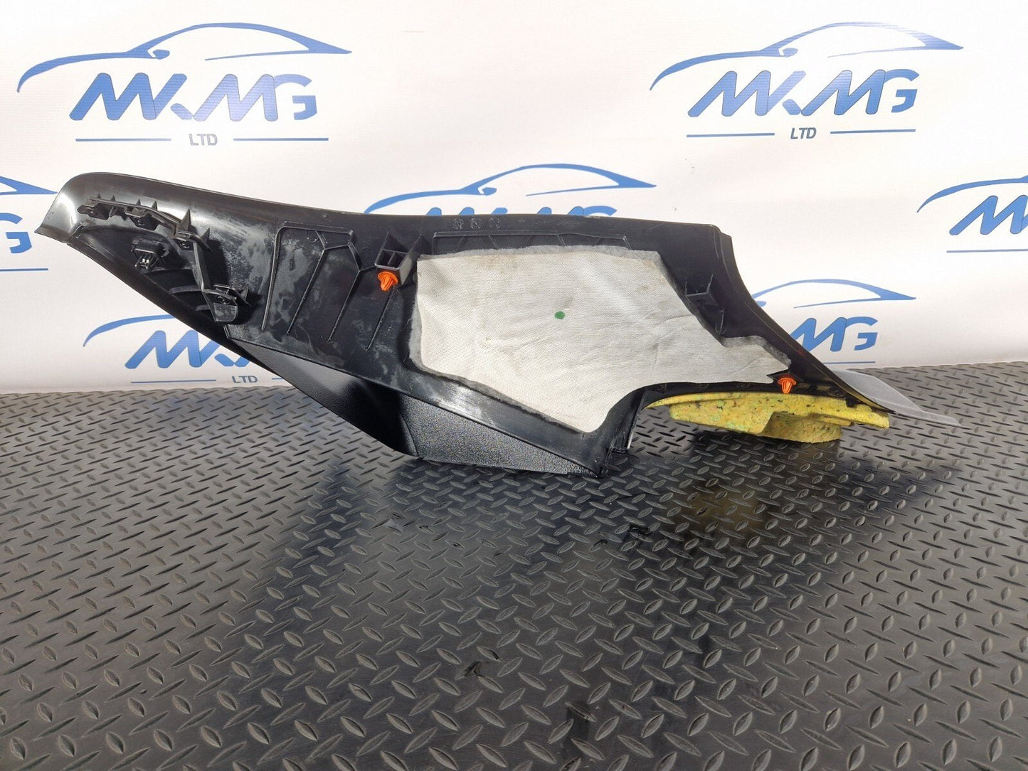 19-ON MERCEDES B CLASS W247 REAR LEFT C PILLAR TRIM COVER  A2476901100