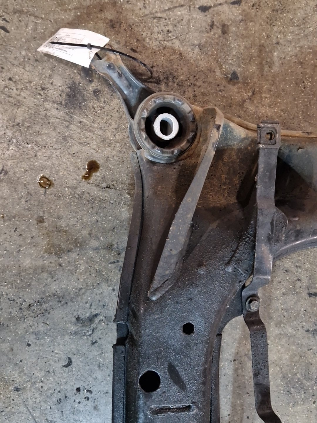2006 Audi A4 B7 Genuine Front Axle Support Carrier Subframe 8E0399313BD